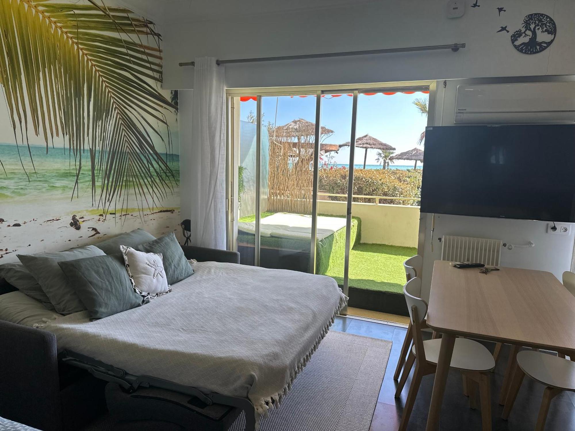 Studio Front De Mer A 10Metres De La Plage 卢贝新城 外观 照片